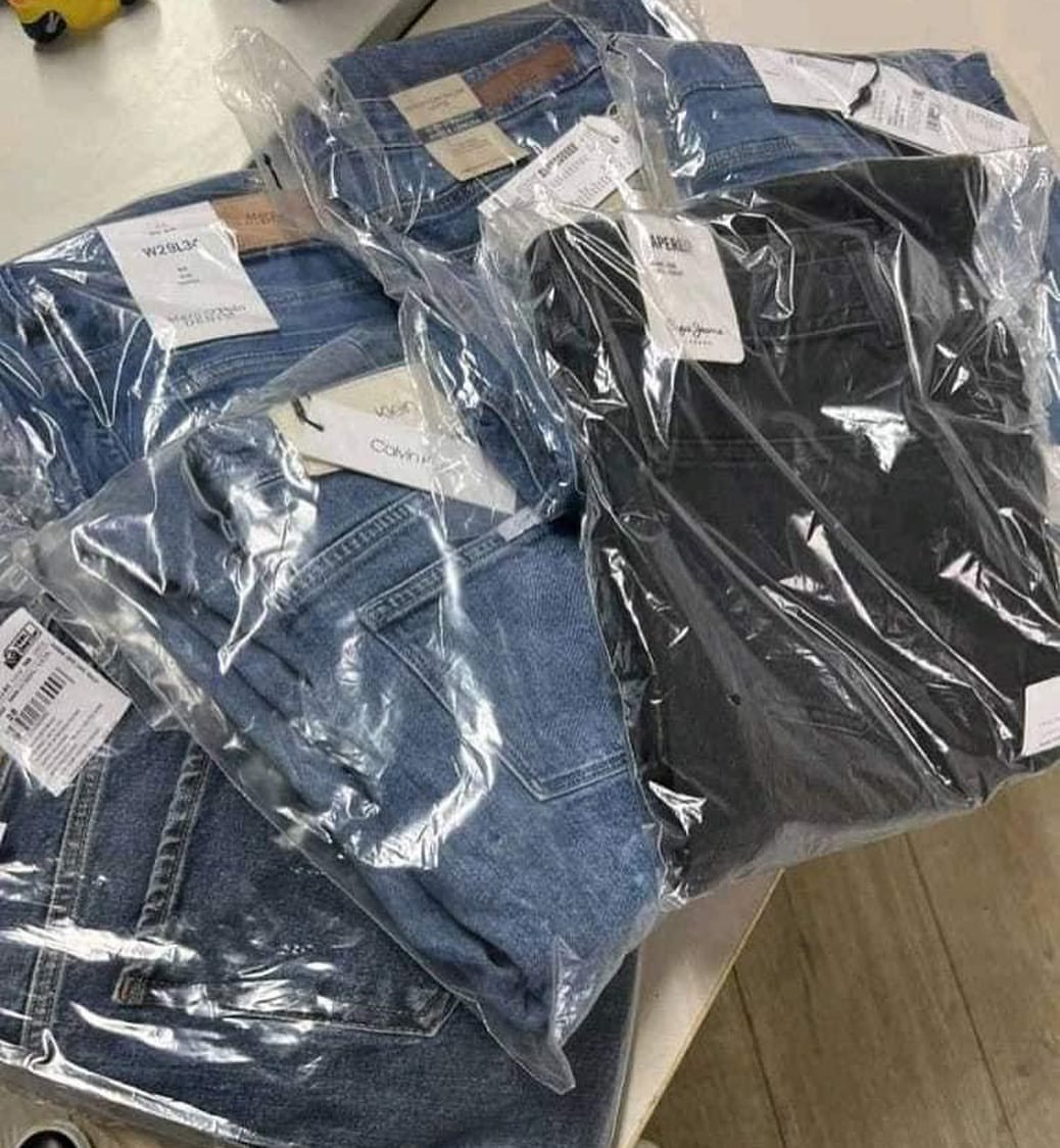 Levi’s Jeans pallets - Image 3