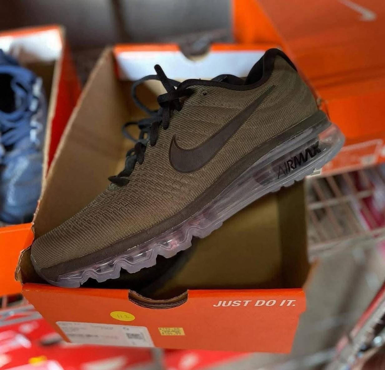 Nike shoes 👟 pallets - Image 8